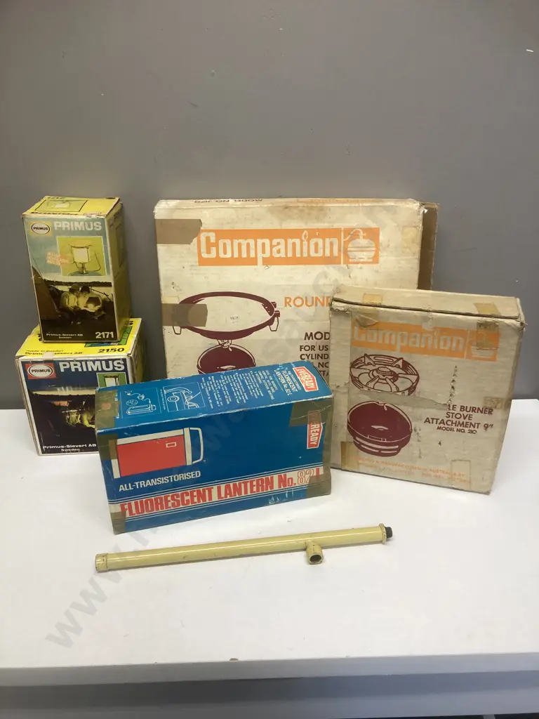 Box lot Camping Equipment & Vintage Eveready Transistorised Fluorescent Lantern No.82L Image 1++