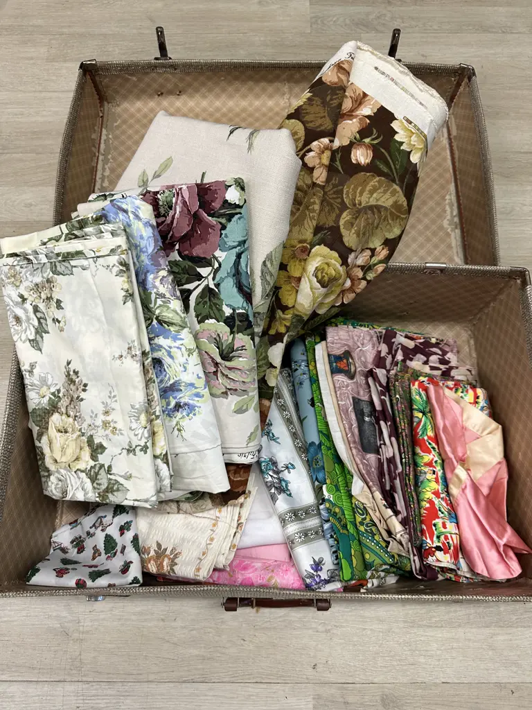 Assorted Stunning Vintage Fabric Pieces In Vintage Suitcase Image 1++