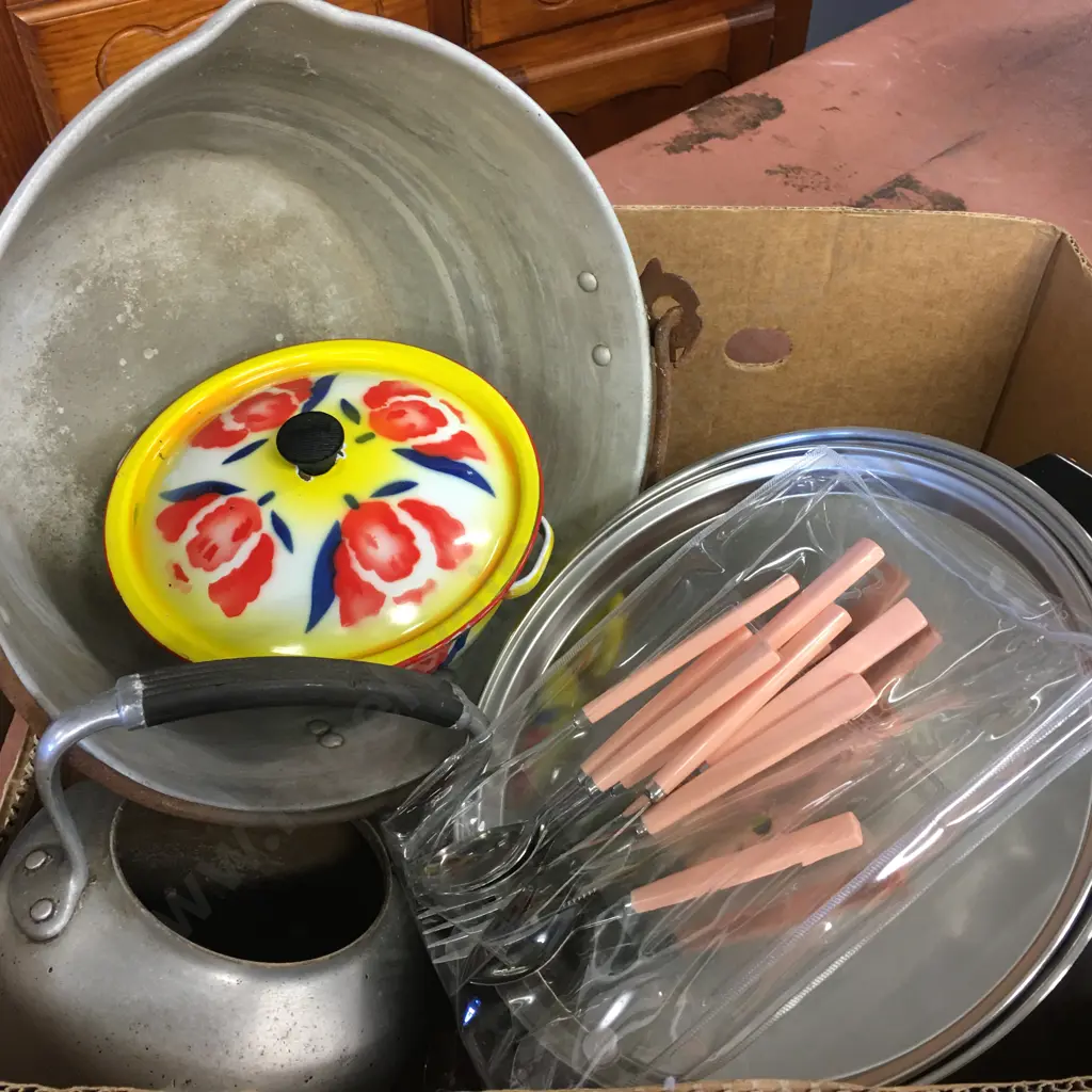 Box Lot Lidded Stock Pot, Cutlery Etc Image 1++