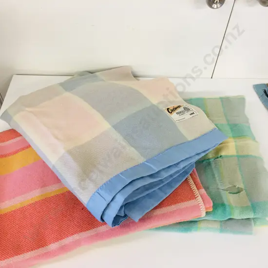 Assorted Woollen Blankets 