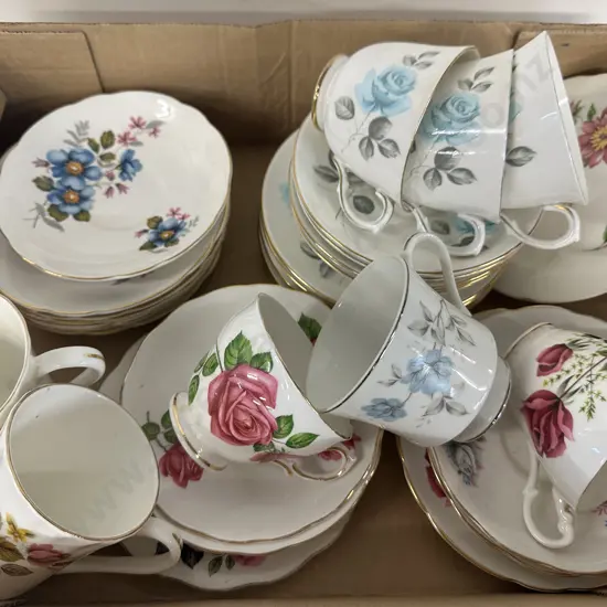 Assorted Tea Ware