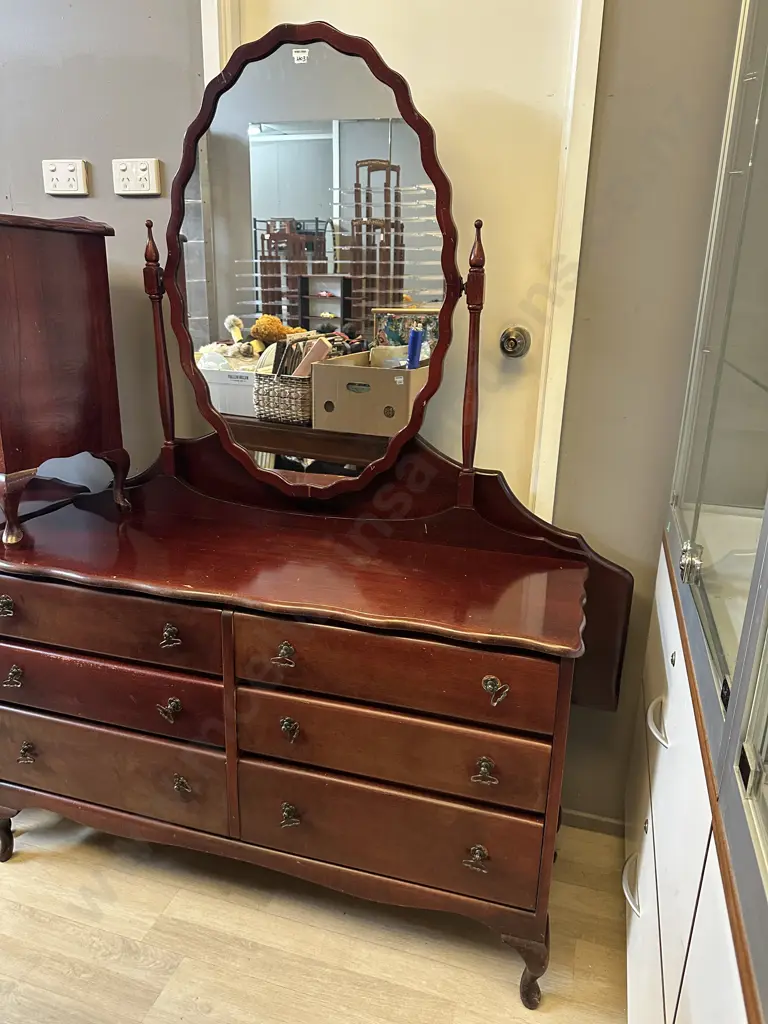 Queen Anne Mahogany 4 Piece Bedroom Suite Image 1++