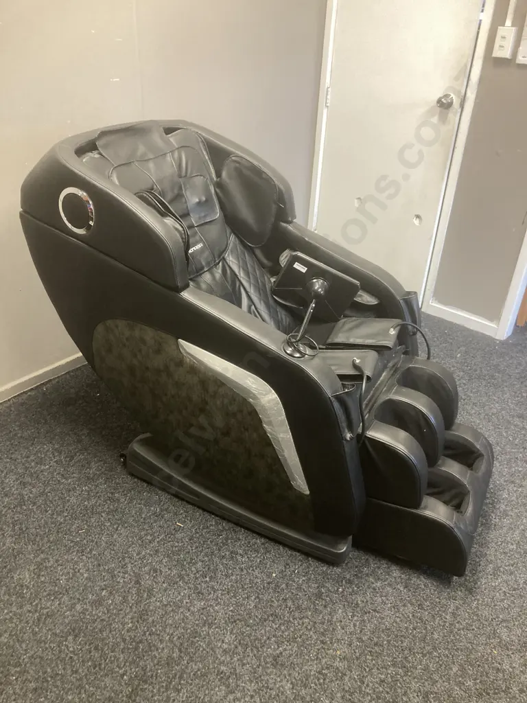 HOMASA Luxury Full Body Massage Chair Zero-Gravity Kneading Shiatsu Massager With Touch Control WF-LK1-TS1 Image 1++