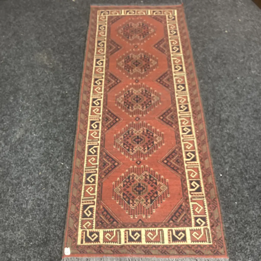 Vintage Floor Runner. 76 x 191cm Image 1++