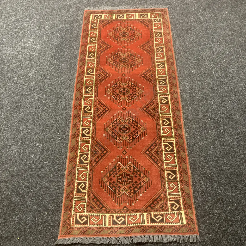 Vintage Floor Runner. 76 x 191cm Image 1++