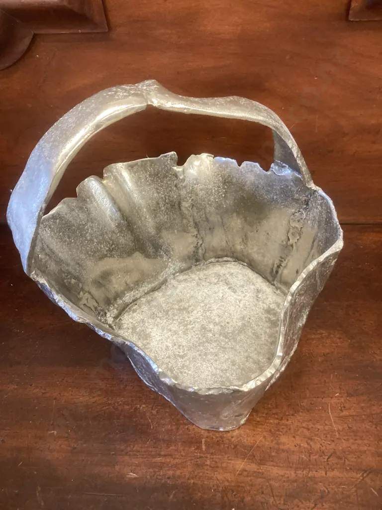 Large Rustic Aluminium Bucket / Feature? H35 W29 D30cm Image 1++