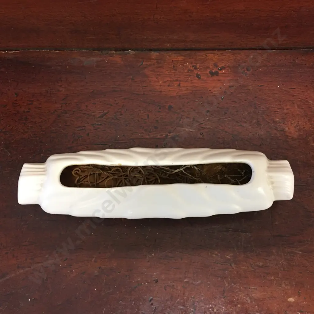 Crown Lynn Cream Trough Vase L23cm Image 1++