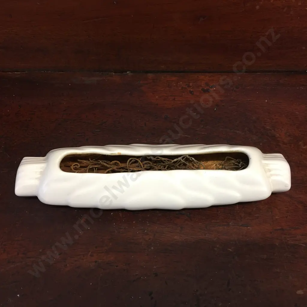 Crown Lynn Cream Trough Vase L23cm Image 1++