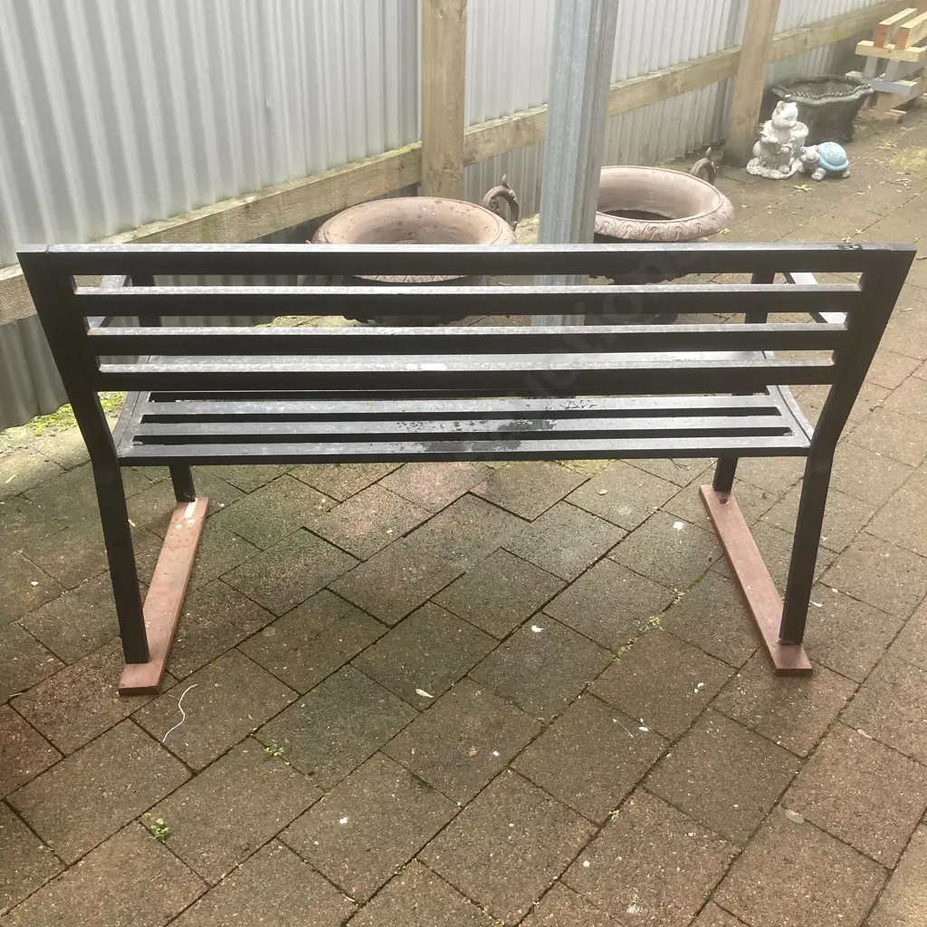 Black Steel Park Bench. 83 x 128cm Image 1++