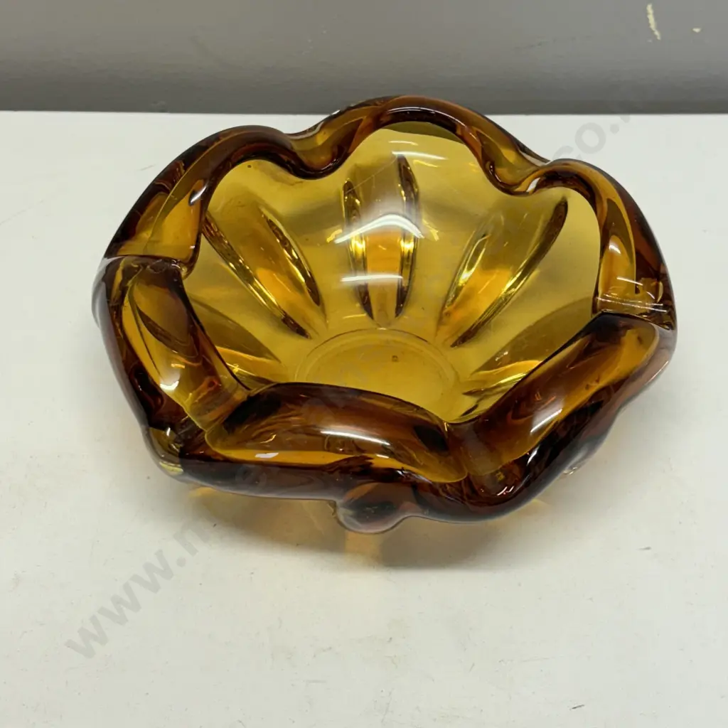 Vintage Amber Art Glass Bowl Image 1++