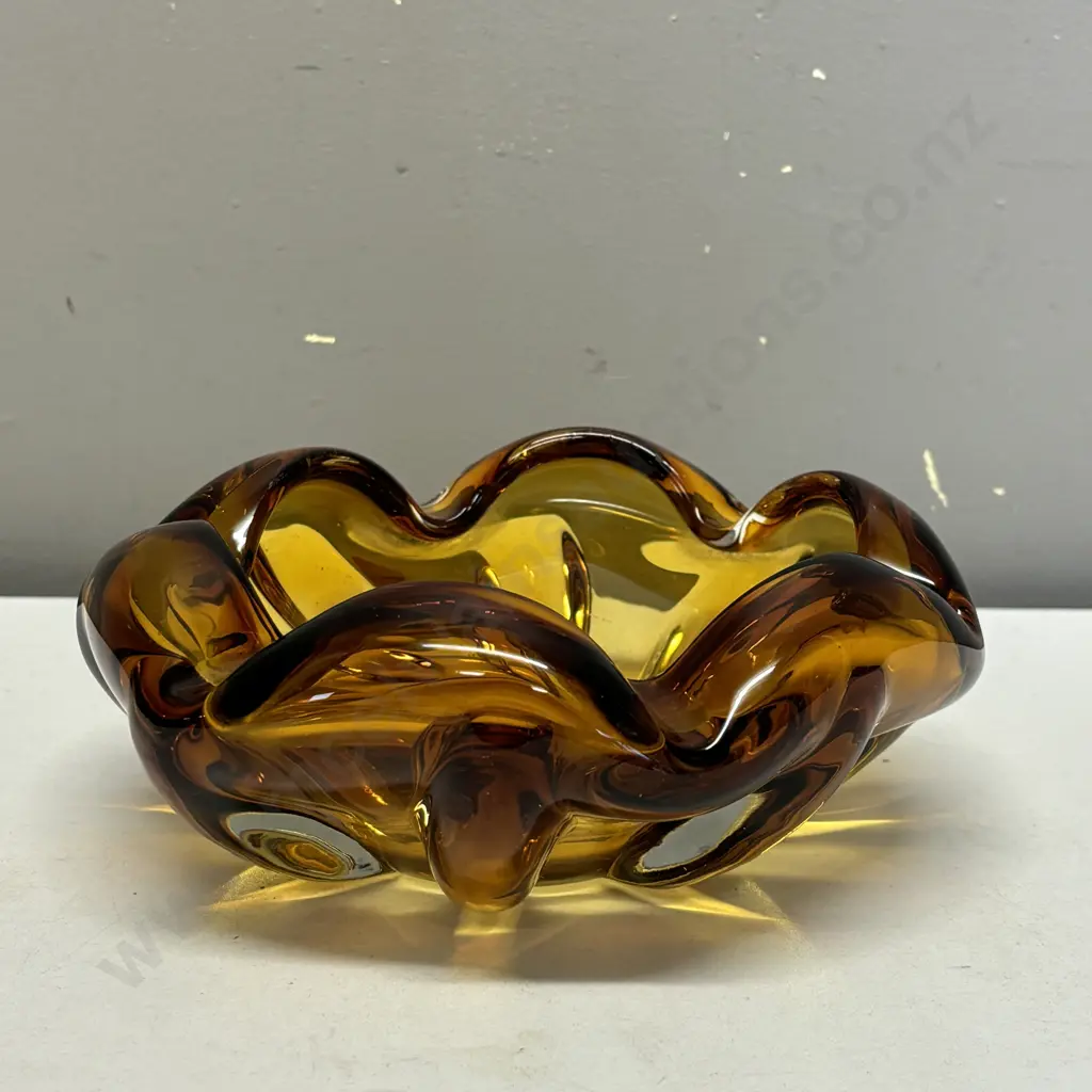 Vintage Amber Art Glass Bowl Image 1++