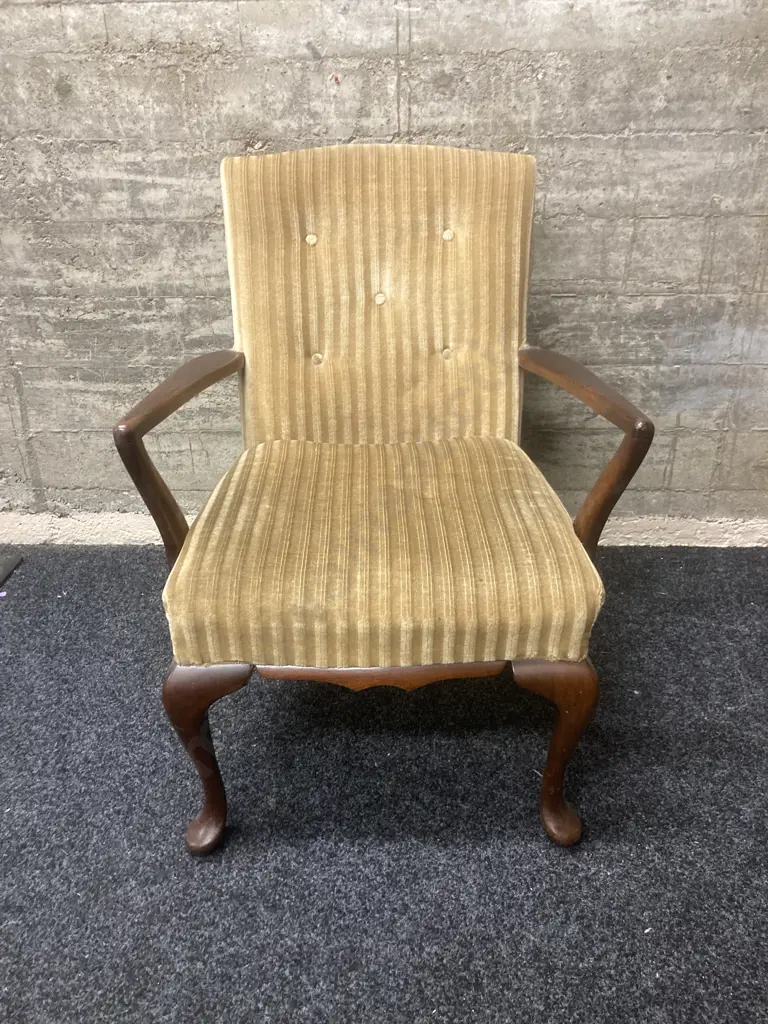 Mid Century Arm Chair Image 1++