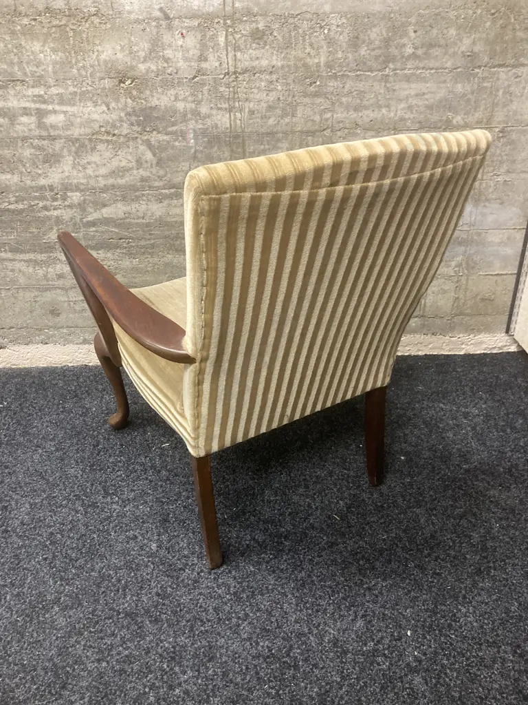 Mid Century Arm Chair Image 1++
