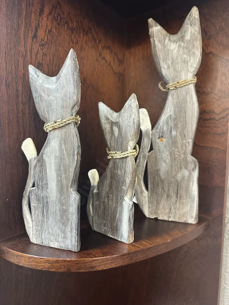Trio of Ornamental Carved Wooden Cats. Graduating Sizes Image 1++