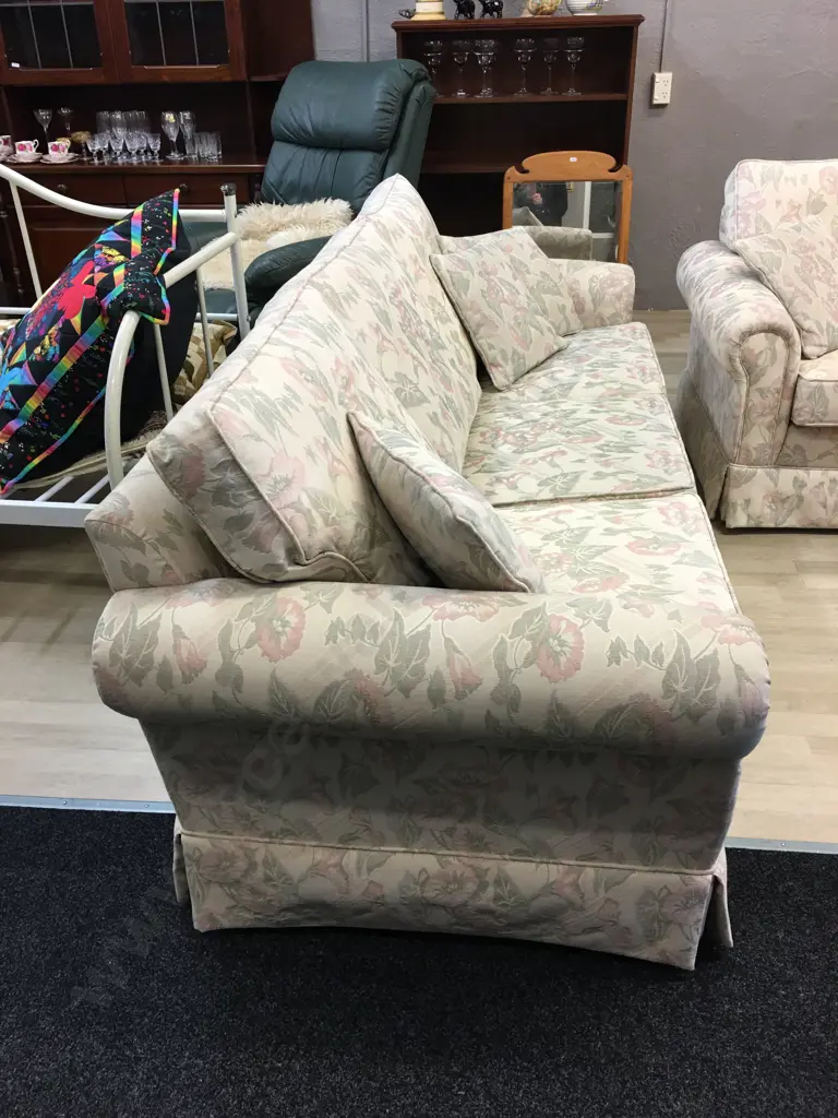 Moran Lounge Suite 3+2+1 Cream Floral Tones  Image 1++