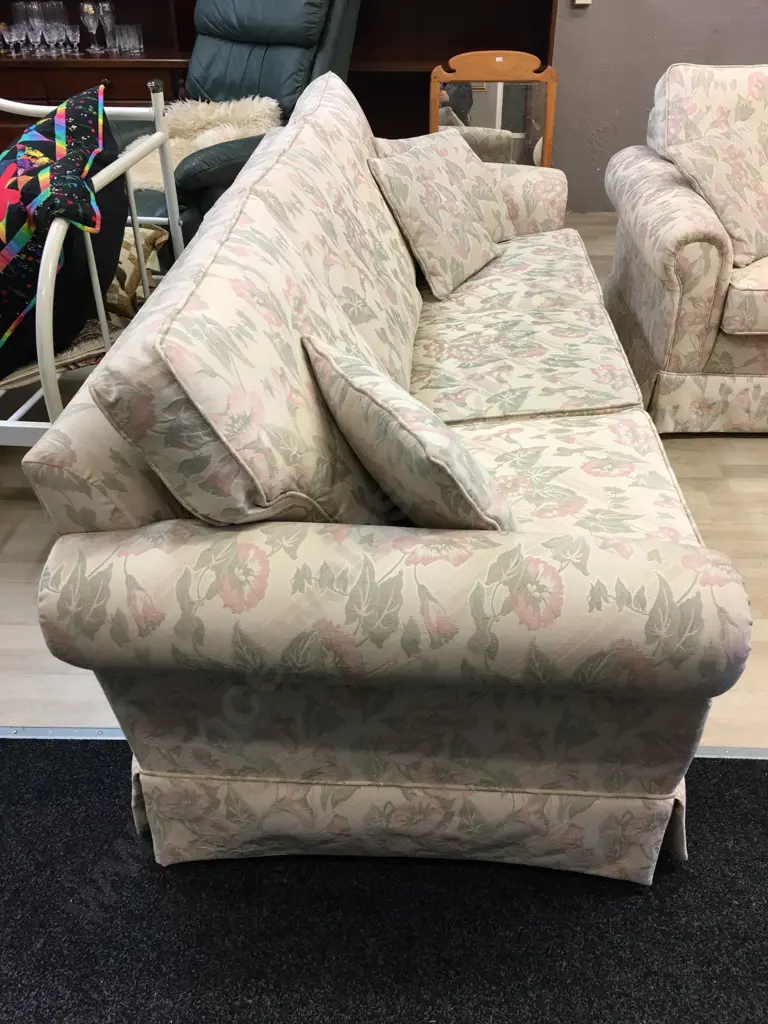 Moran Lounge Suite 3+2+1 Cream Floral Tones  Image 1++
