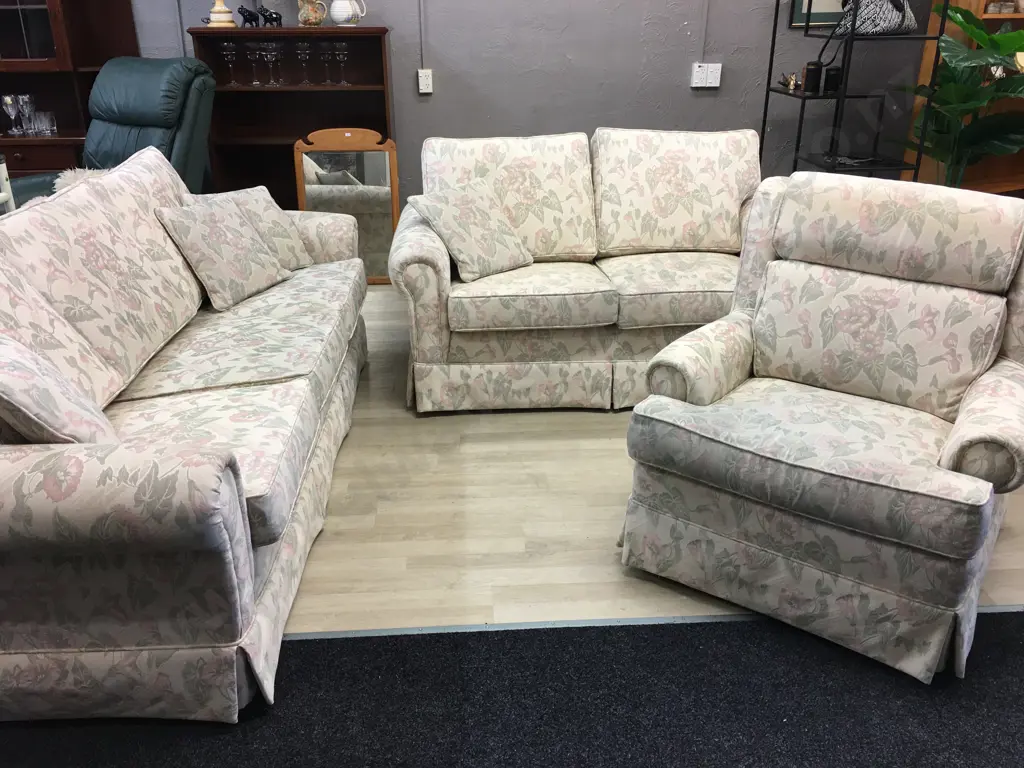 Moran Lounge Suite 3+2+1 Cream Floral Tones  Image 1++