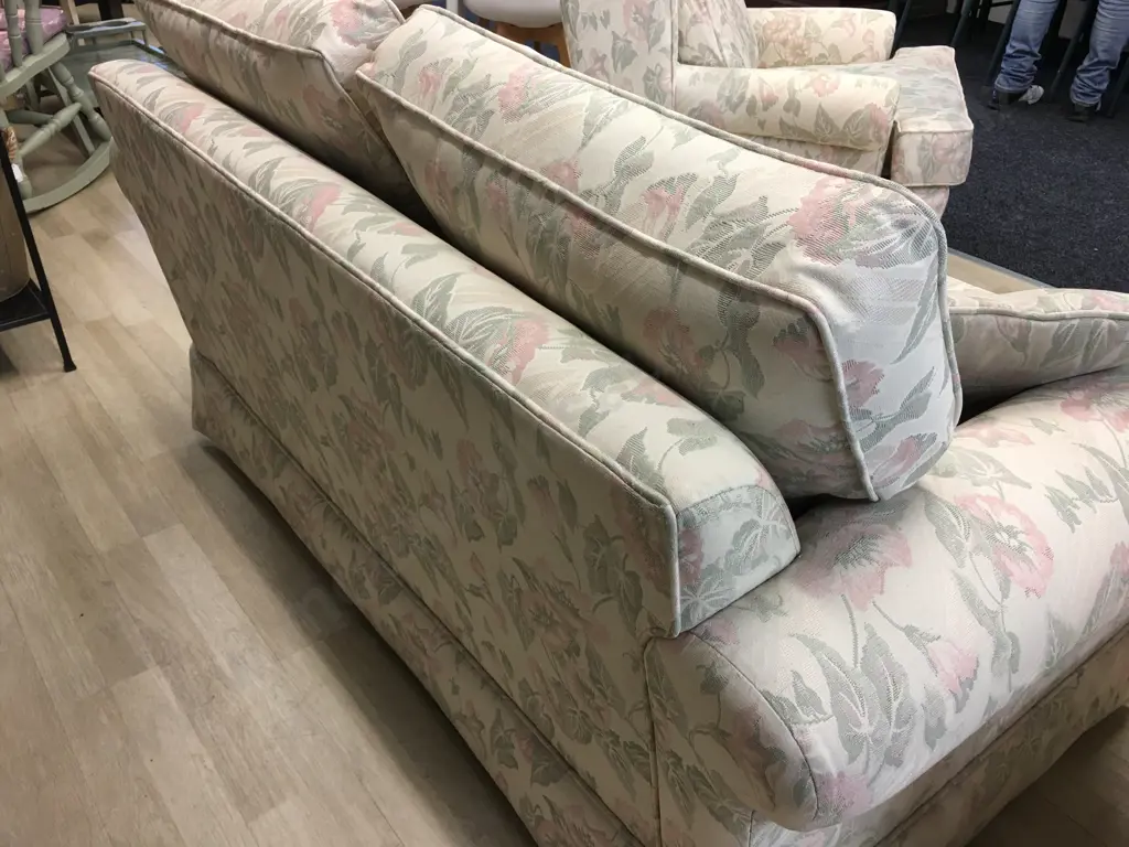 Moran Lounge Suite 3+2+1 Cream Floral Tones  Image 1++