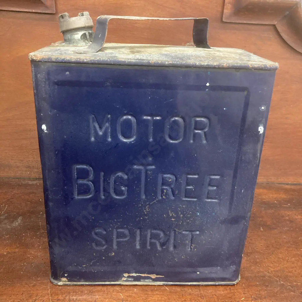 Big Tree Motor Spirit Tin, 2 Imperial Gallon. Large Pressed Tin With Brass Cap & Spout, Body is 28cm High. 1900s Image 1++