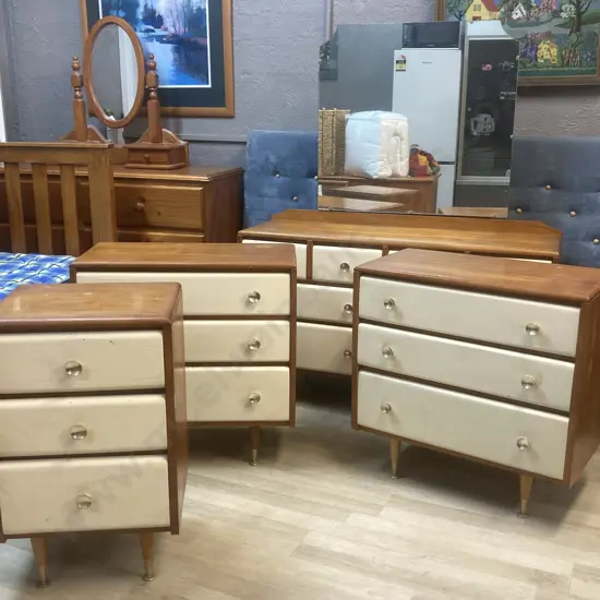 Mid Century Wooden 4 Pce Bedroom Suite, Drawers Painted White, Original Handles, Tapered Legs