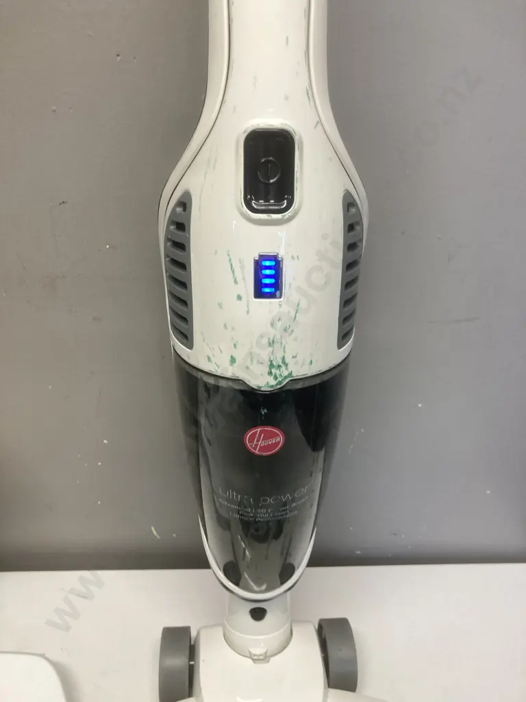 Hoover Ultra Power 21.6V 2-in-1 StickVac, Model 5222 Image 1++
