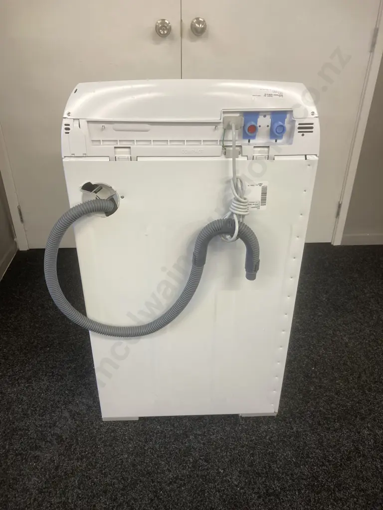 Fisher & Paykel 5.5kg WashSmart Top Load Washing Machine With Manual, #URV414551 (Purchased New 22/09/22) Image 1++