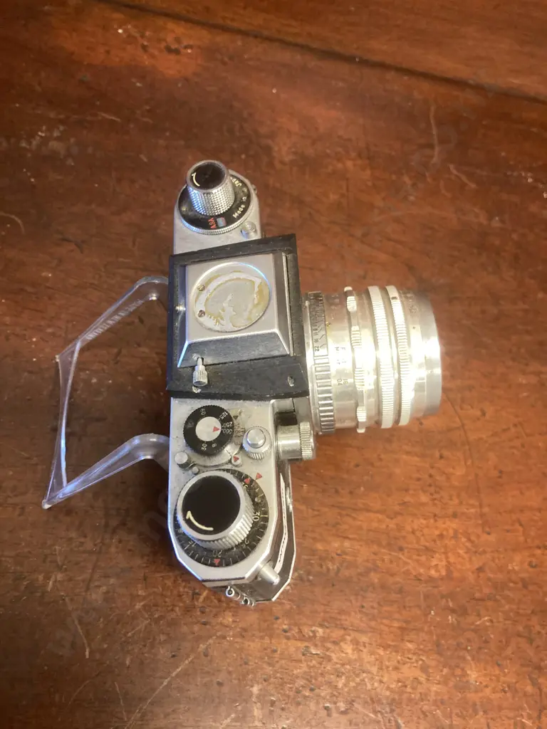 Vintage Miranda Camera Co. Miranda T No. 558380 & Miranda 50mm f/1.9 Lens Image 1++