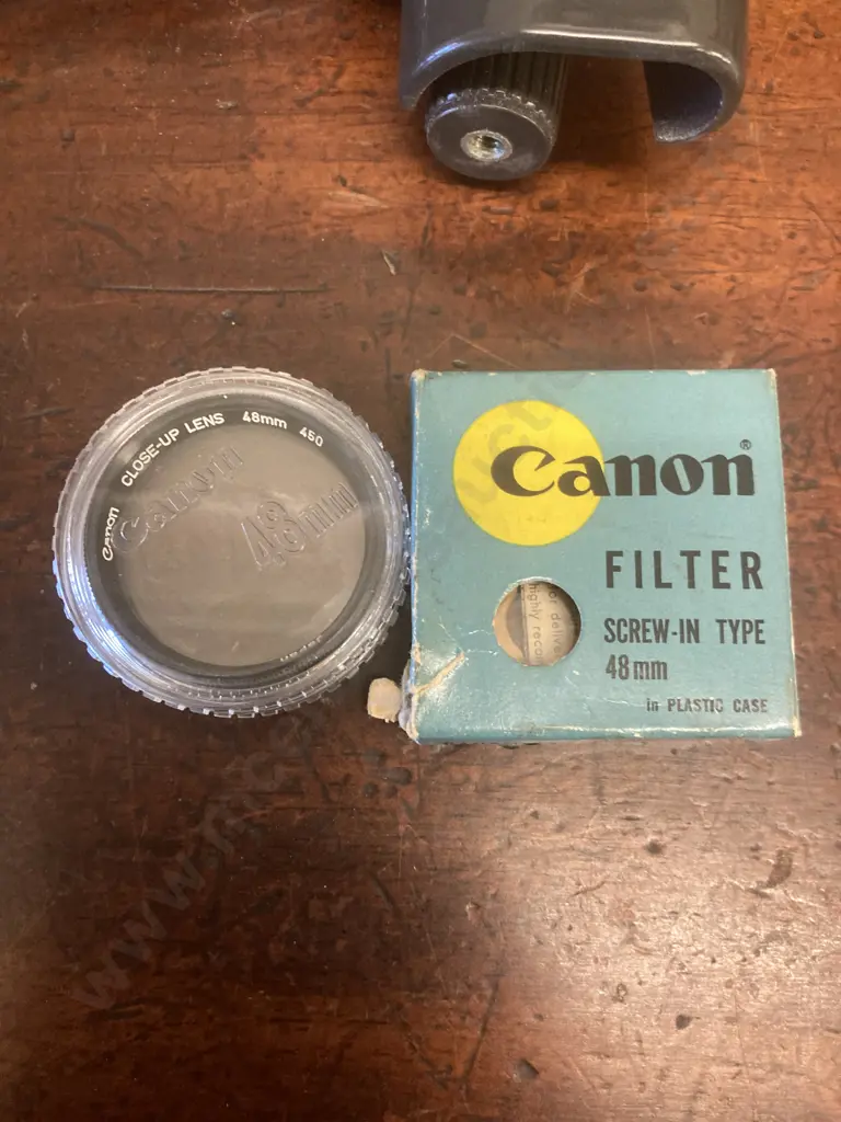 Canon 8-2 Reflex Zoom 8mm Cine Camera, 48mm Close-Up Lens, Boxed Filter & Original Leather Case Image 1++