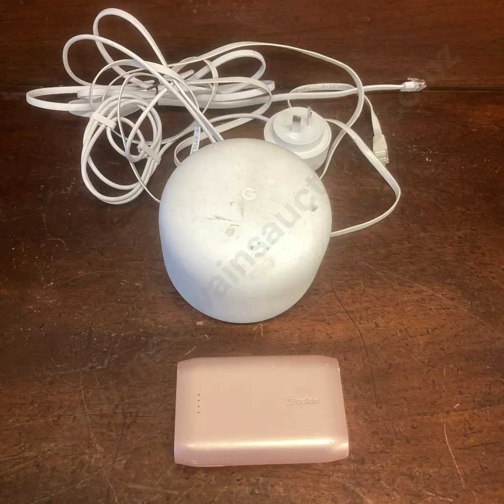 Belkin BoostUP Charge 10000mAh Multi-Port USB-C & USB-A Powerbank - Rose Gold & Google Nest H2D Router Image 1++