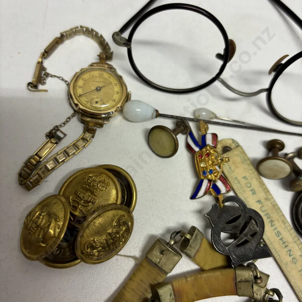 Assortment of Vintage Jewellery, Pins, hair pins including Rolled Gold Watch Image 1++