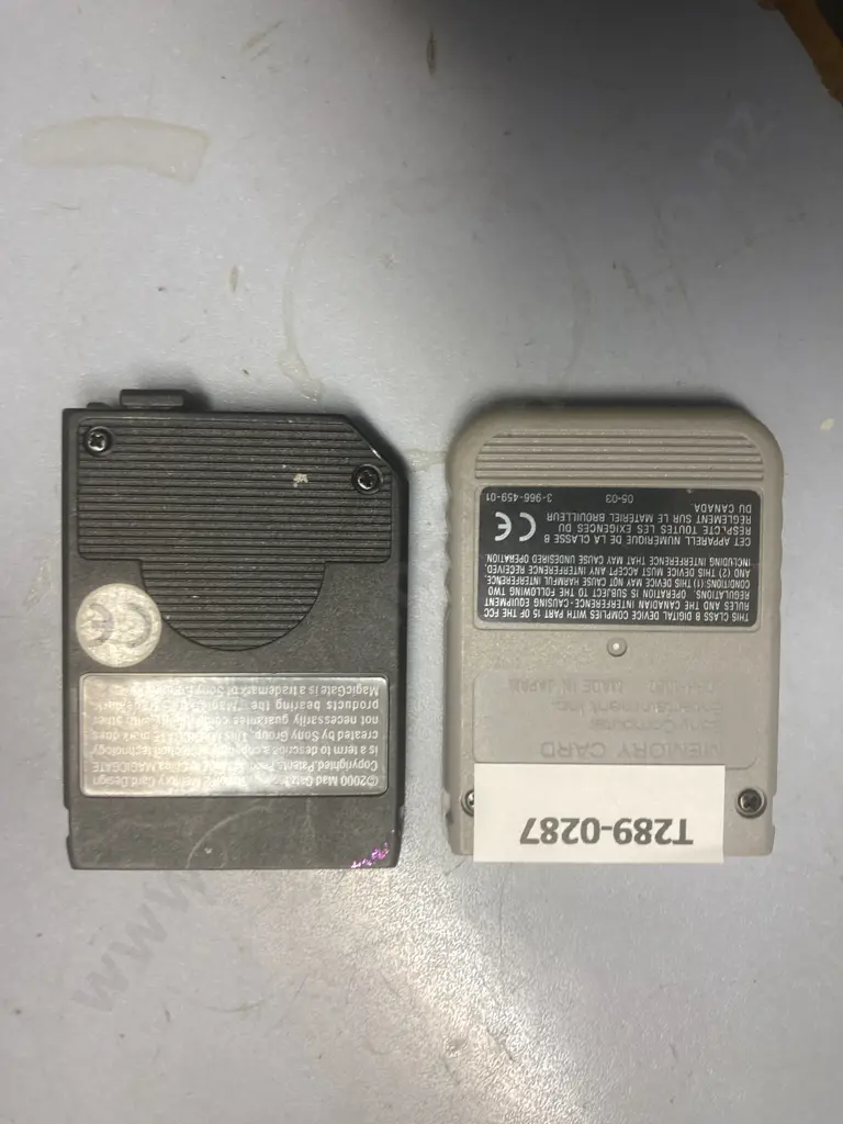 Playstation Memory Card & MadCatz Playstation 2 MagicGate Memory Card Image 1++