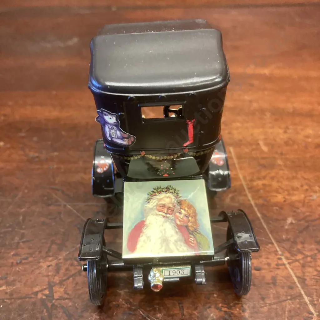 1903 Christmas Ford Runabout National Motor Museum 1/32 And Assortment of 7 Vintage Model Cars Image 1++