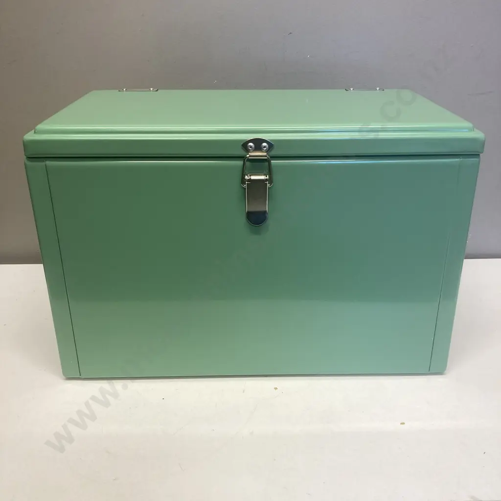 New Napoleon Classic Metal Chilly Bin In Sage Green Colour Image 1++