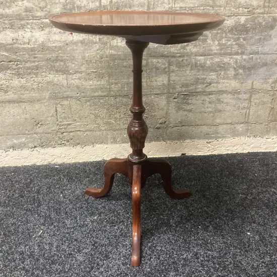 Queen Anne Style Mahogany Wine Table. 57 x 38cm