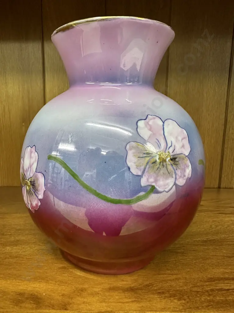 Hand Painted Vase By Dean Ballard Auckland 1992 (Unable to Sell, Donated) Image 1++