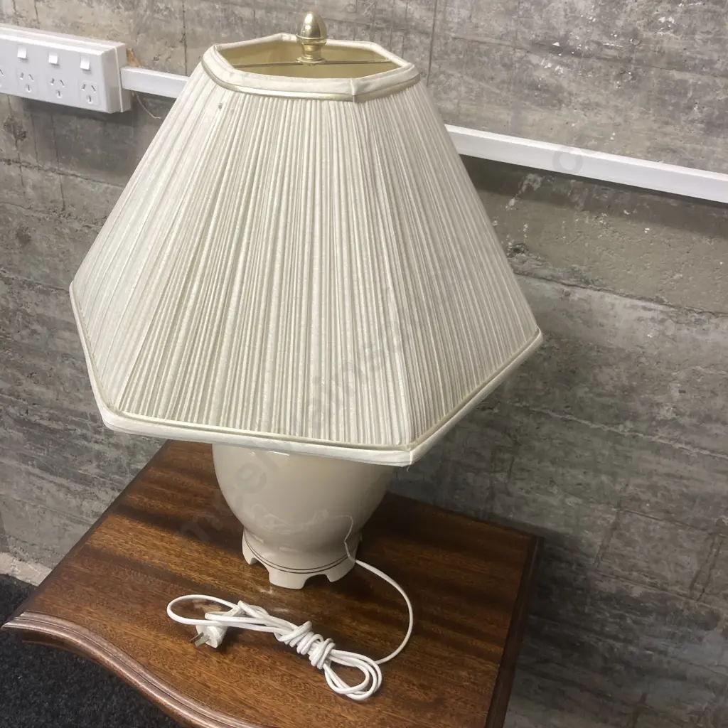 Table Lamp, Cream & Gold Base With Cream Fabric Shade. H64cm Image 1++