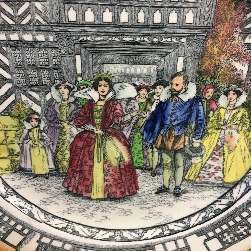 Royal Doulton 'Old Morton' Plate D3858 Image 1++