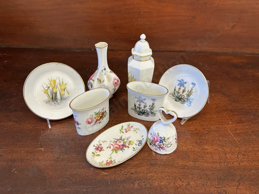 Selection Of China Items Including Royal Worcester, Hammersley Etc Image 1++