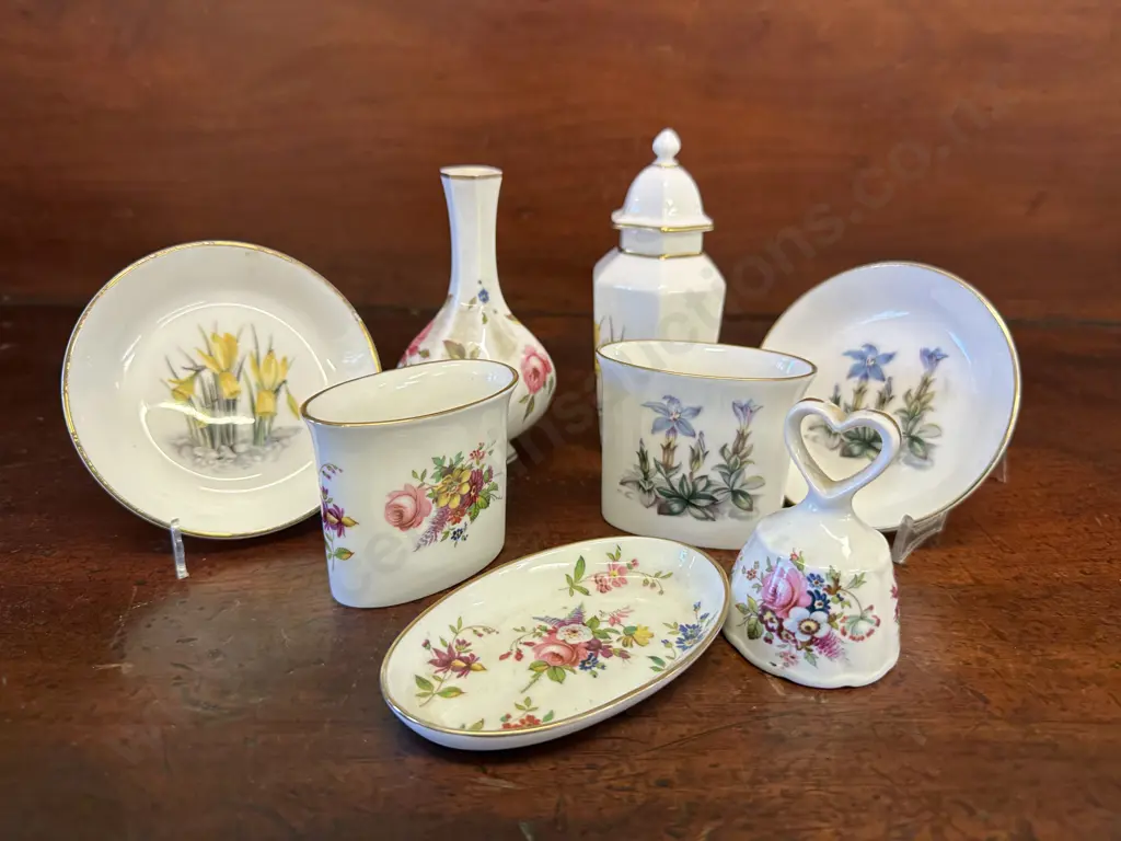 Selection Of China Items Including Royal Worcester, Hammersley Etc Image 1++