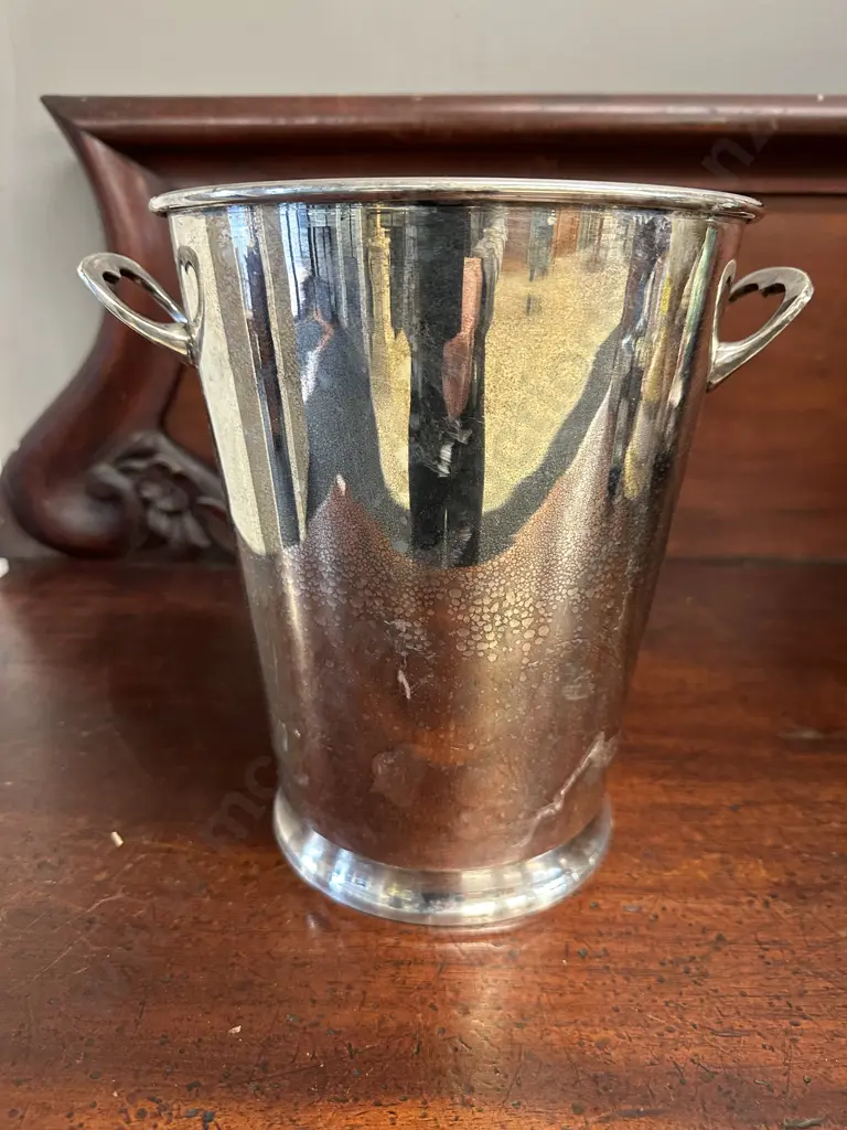 Epcetina International Ice Bucket Image 1++