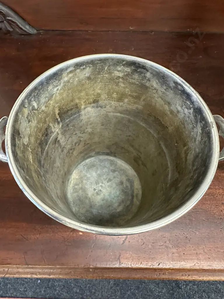 Epcetina International Ice Bucket Image 1++