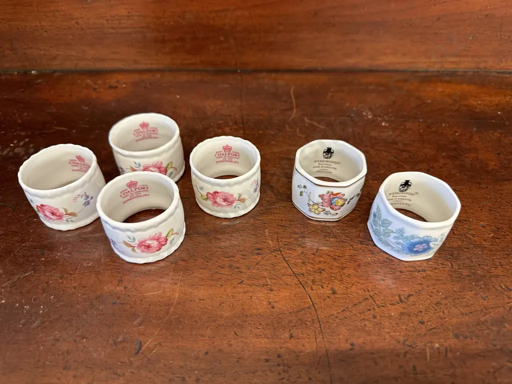 Set Of Four Coal Port 'Shrewsbury' & Wedgwood 'Swallow' China Napkin Rings Image 1++