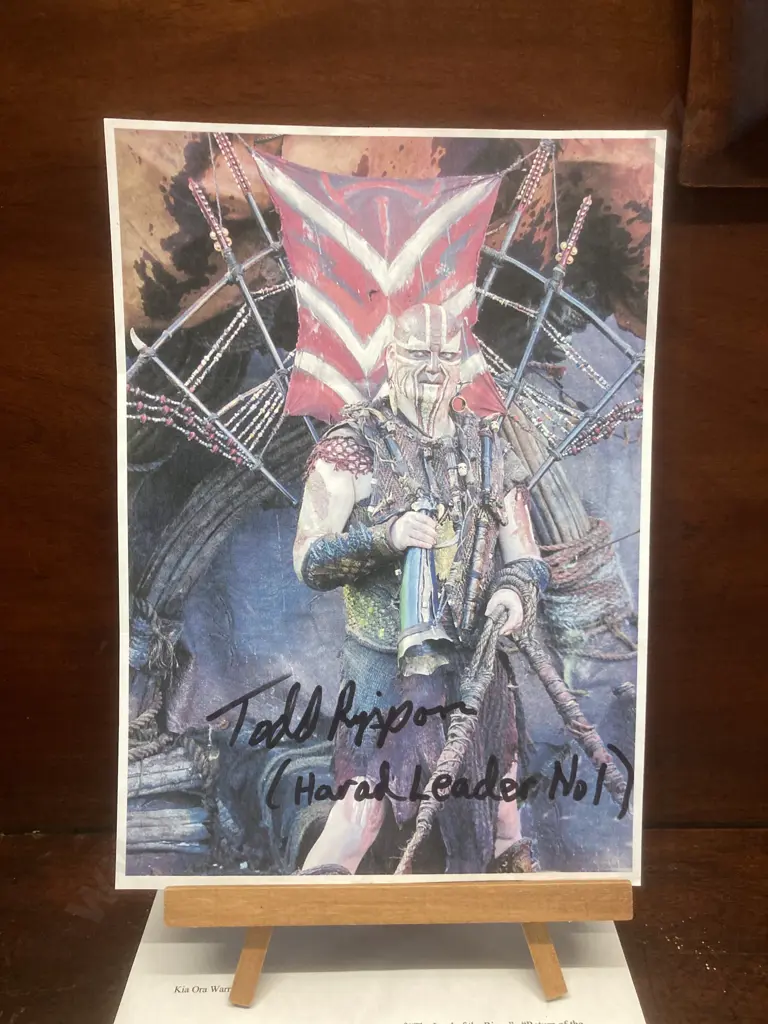 Todd Rippon "Lord Of The Rings - Harad Leader No1" Autographed Photo With Correspondence, 30x21cm Image 1++
