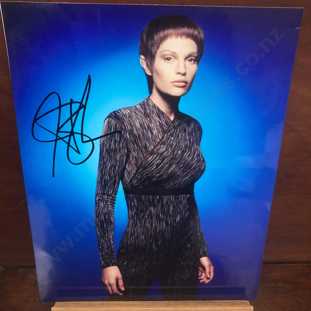 Jolene Blalock - Star Trek Enterprise, Autographed 25 x 20cm Colour Photo With COA Image 1++