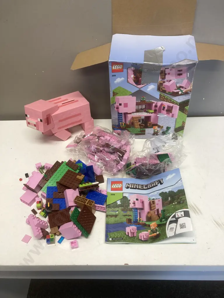 Lego Minecraft 21170 The Pig House & Pair of Sistema Containers of Lego Image 1++
