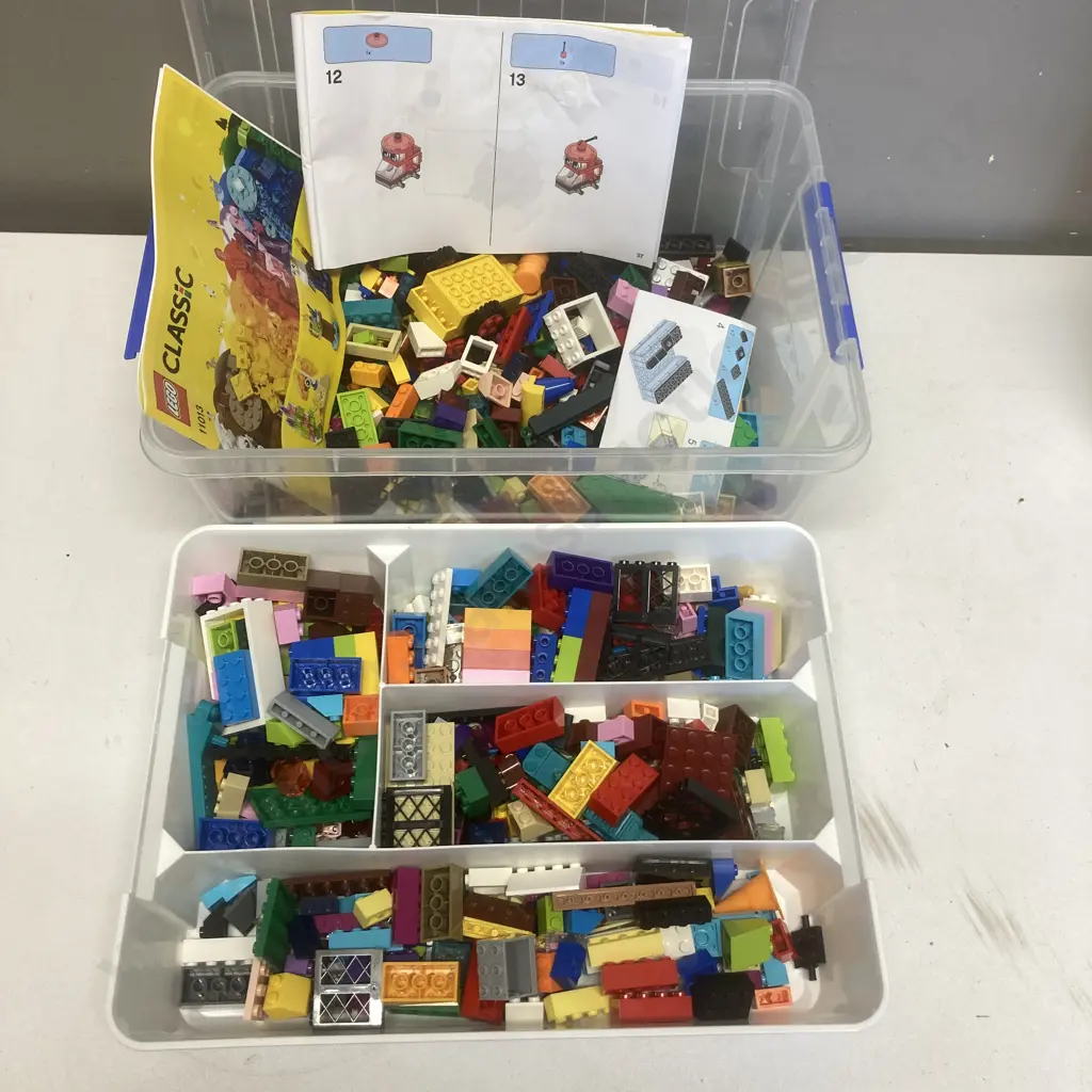 Lego Minecraft 21170 The Pig House & Pair of Sistema Containers of Lego Image 1++