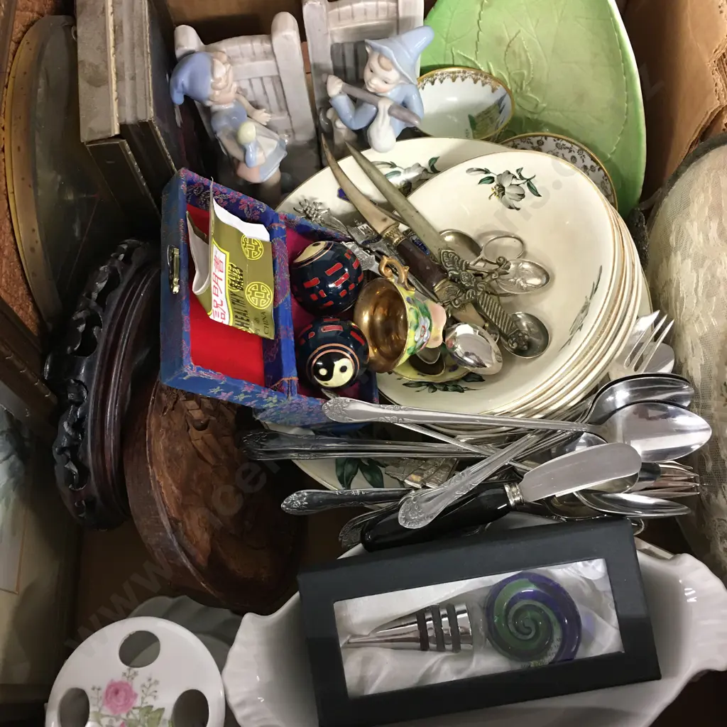 Selection Of Assorted China, Ornaments, Art Work Etc Image 1++