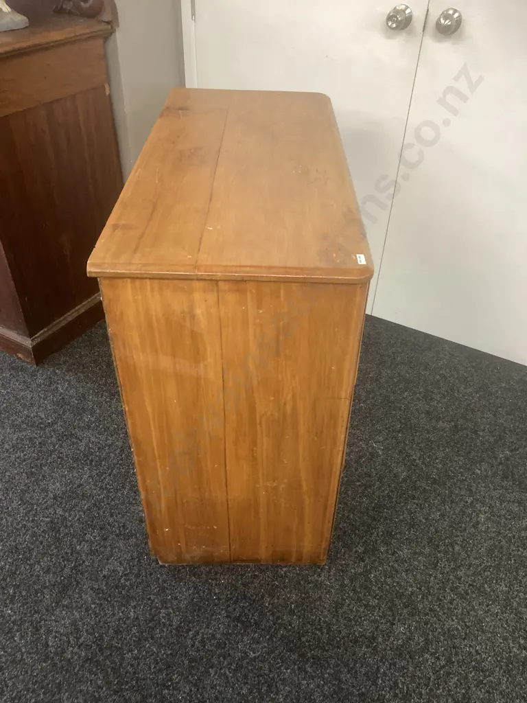 Vintage Kauri 4 Drawer Scotch Chest. H87 W103 D45.5cm Image 1++