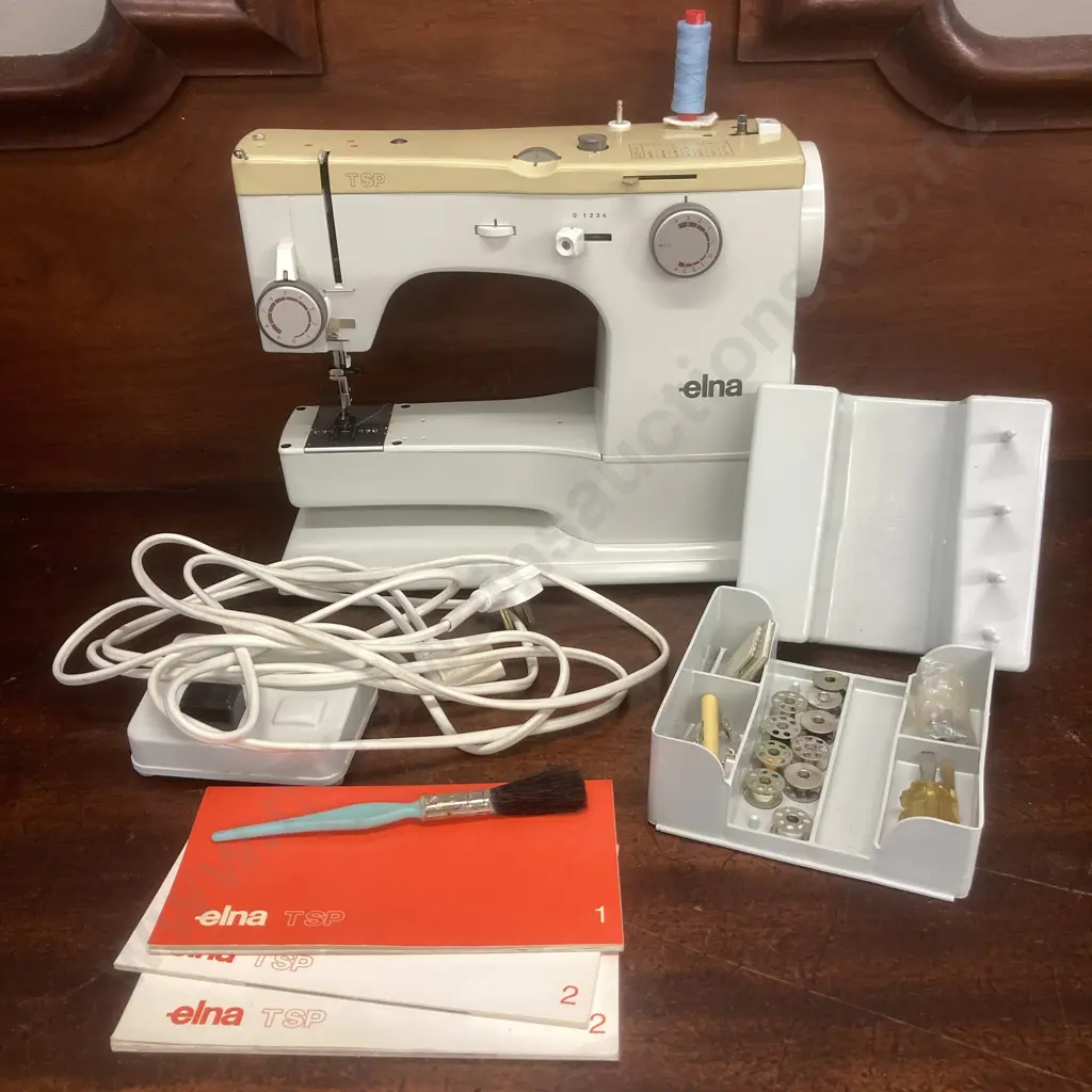 Elna T SP Sewing machine With Manual & Accessories, #72CR180312 Image 1++