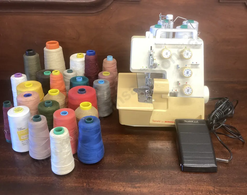 Bernina Bernette FunLock 006 Overlocker With Large Assortment of Overlocker Thread Image 1++